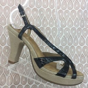 Aerosoles Women's Black Strappy Sandals SZ 7.5 S62